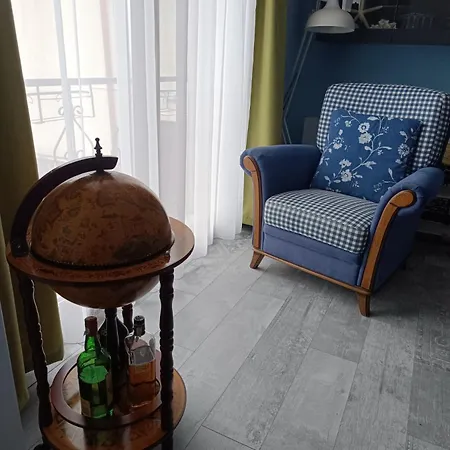 Gazde/Camere de închiriat Soiree